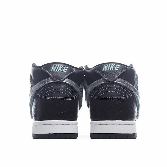 Diamond Supply Co. X Nike SB Dunk Low Pro  Tiffany   芙尼蓝 