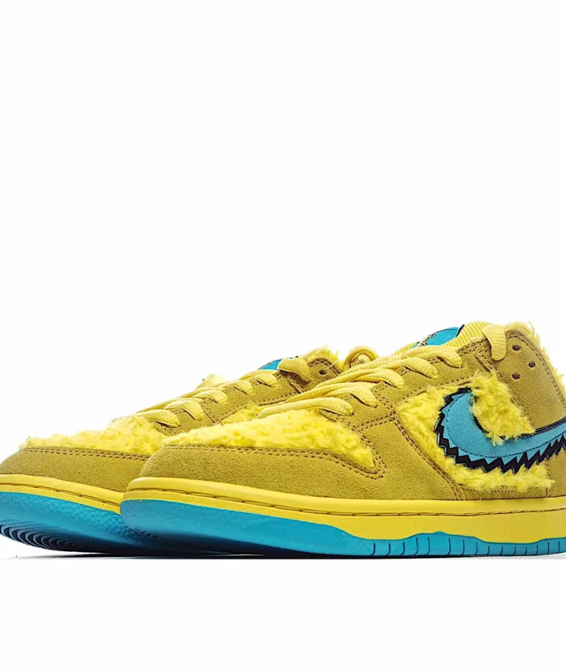 Nike SB Dunk Low Grateful Dead  