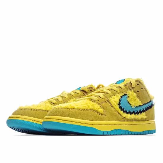 Nike SB Dunk Low Grateful Dead  