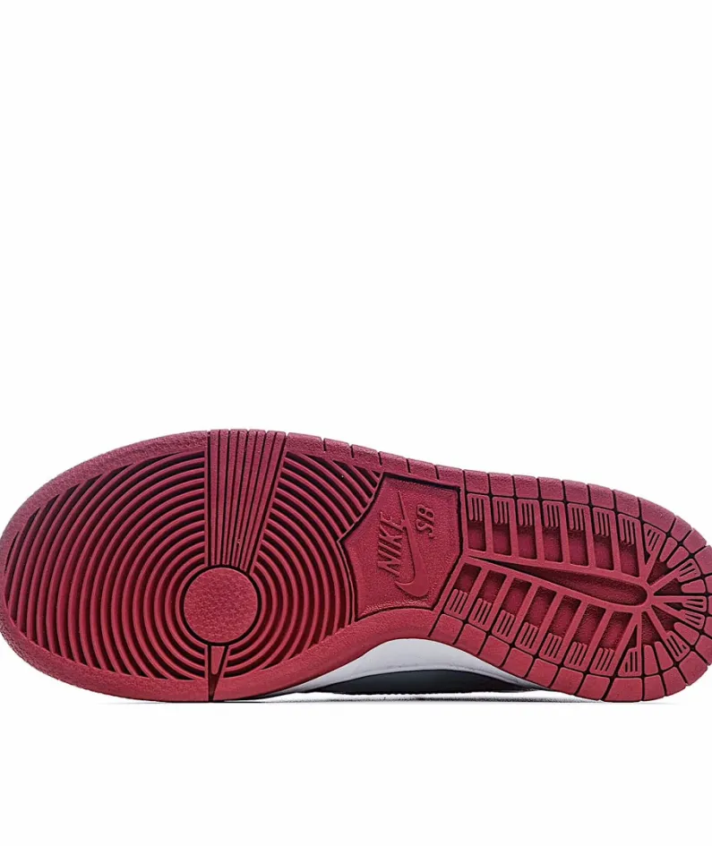 Nike SB Dunk Low Valentines Day Sneakers