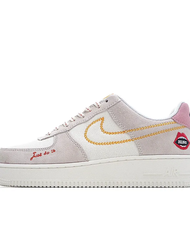 Nike Air Force 1  
