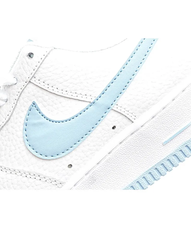 Nike Air Force 107 Sneakers