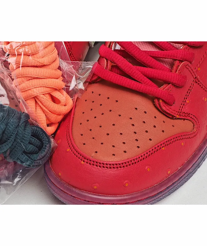 Nike SB Dunk High Pro QS 