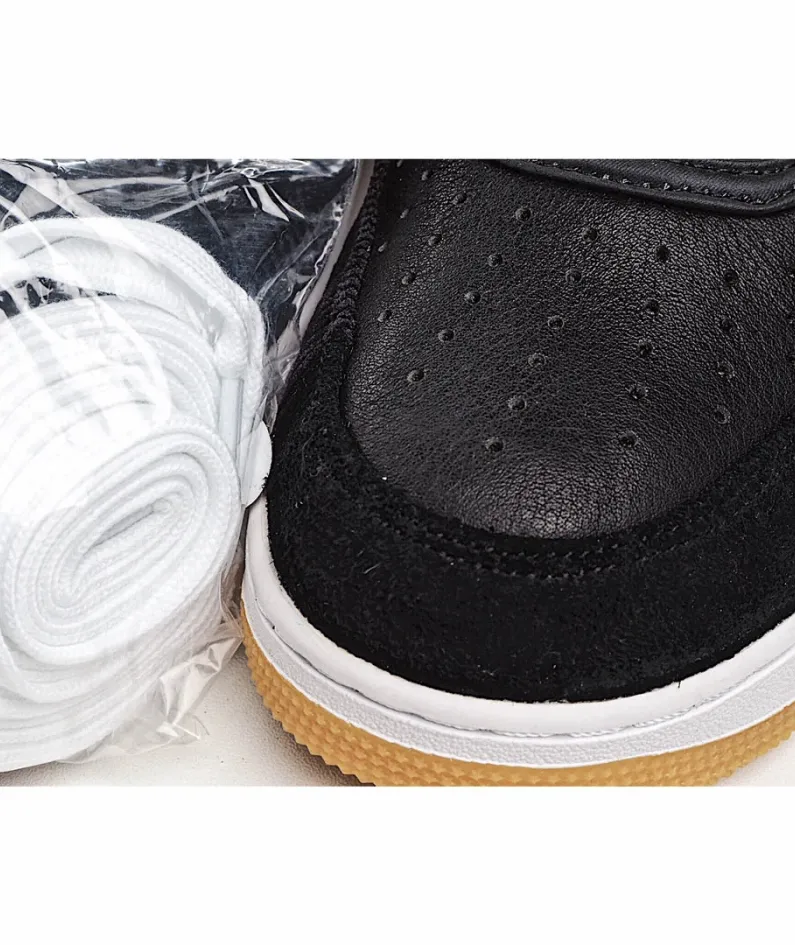 Nike Travis Scott x Nike Air Force 1 Low Sneakers