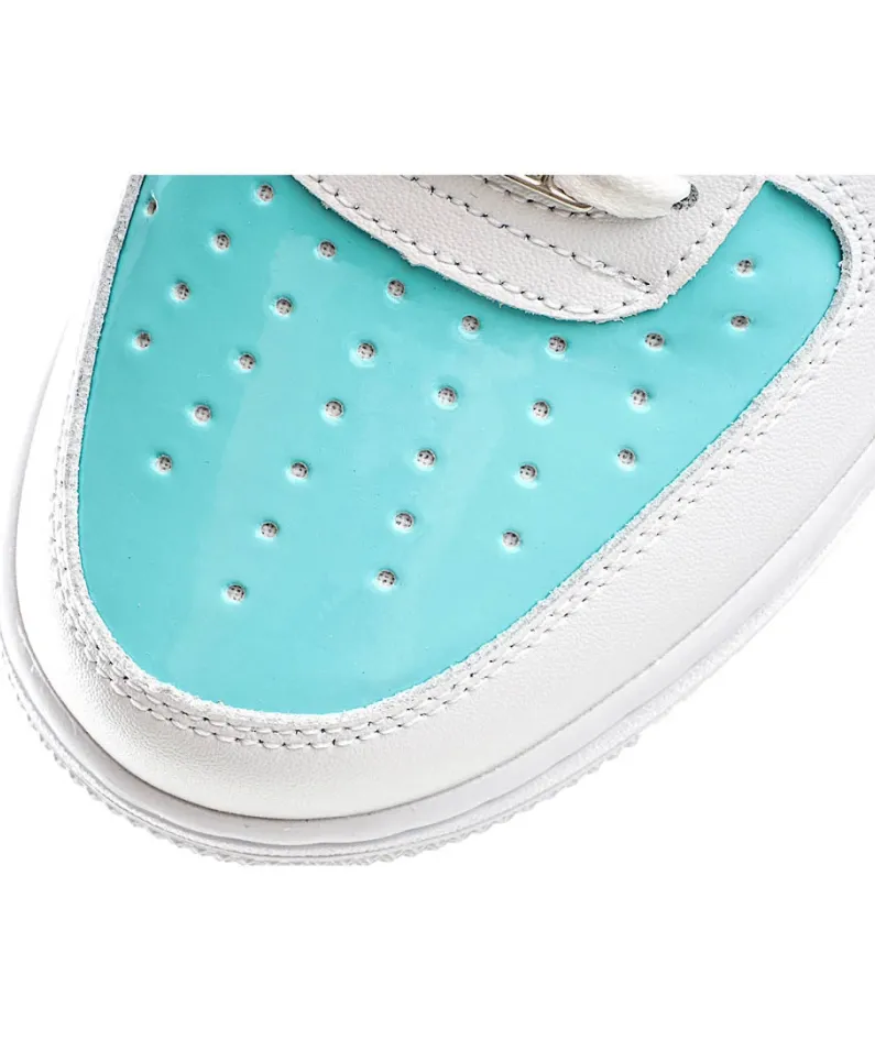 Nike Air Force 1 Low'07 Low Top Sneakers