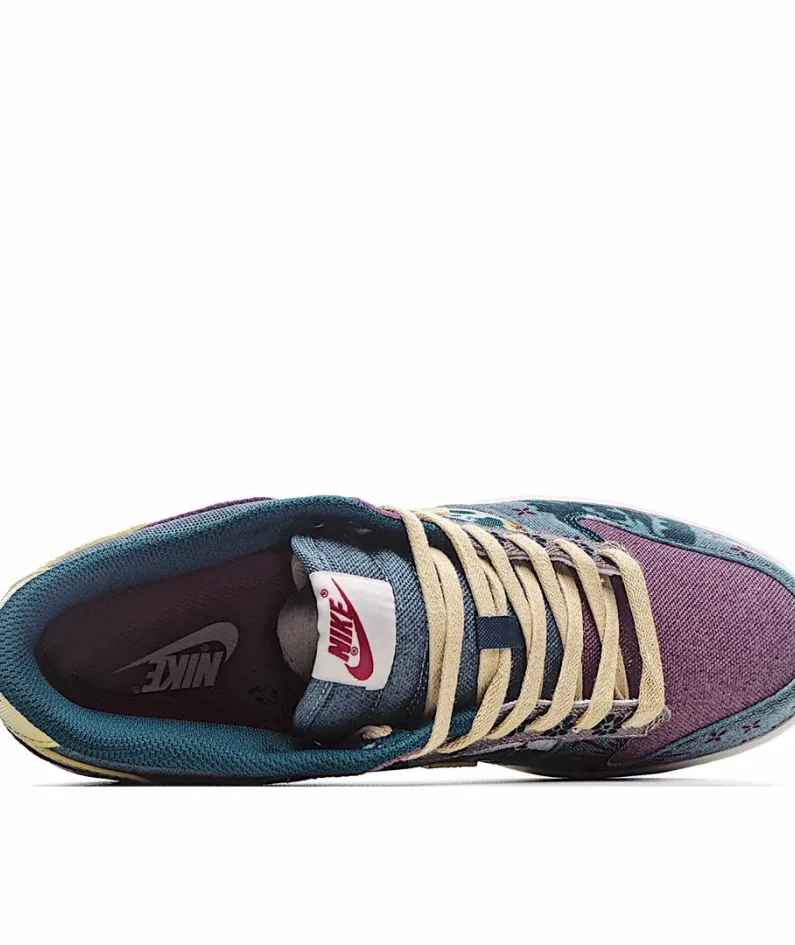 Nike SB Dunk Low