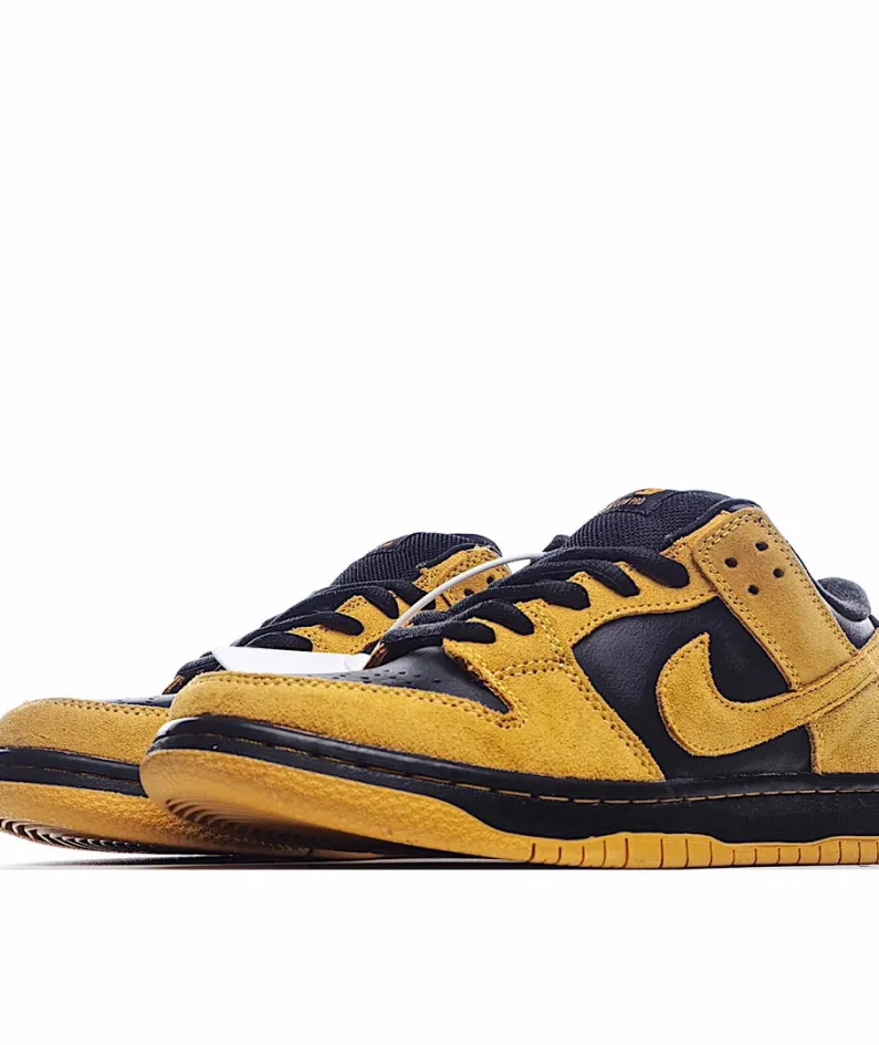 Nike Dunk Low Pro Low-Top Sneakers