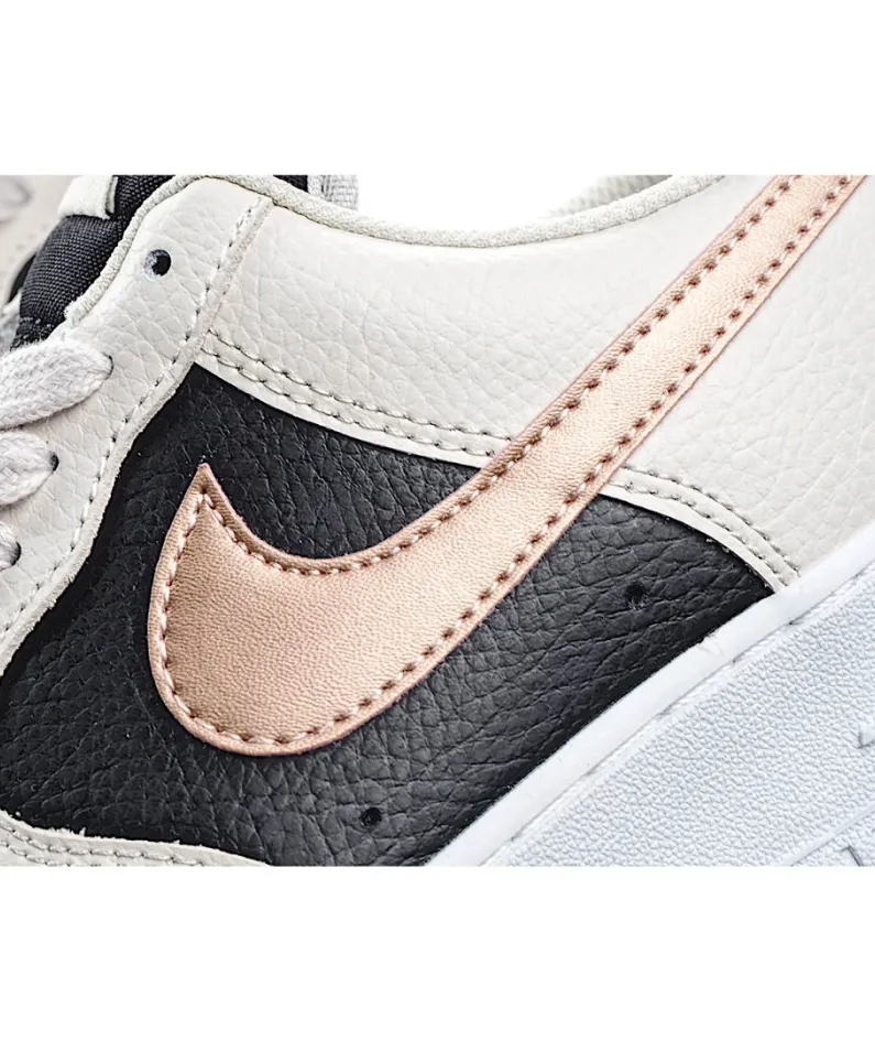 Nike Air Force 1 Low Low Top Sneakers