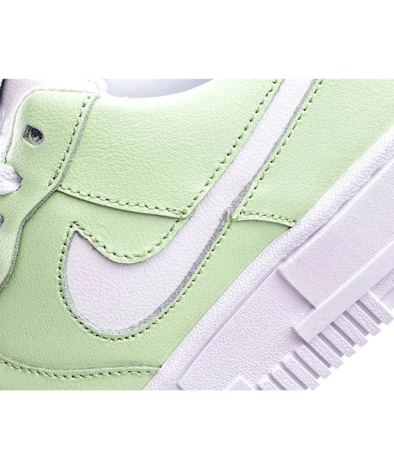 Nike Air Force 1 Pixel Low Top