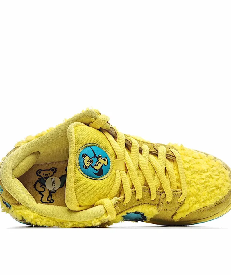 Nike SB Dunk Low Grateful Dead  