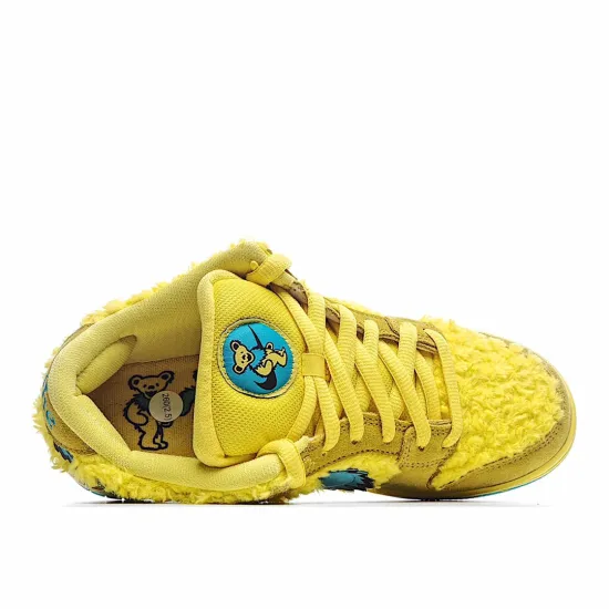 Nike SB Dunk Low Grateful Dead  