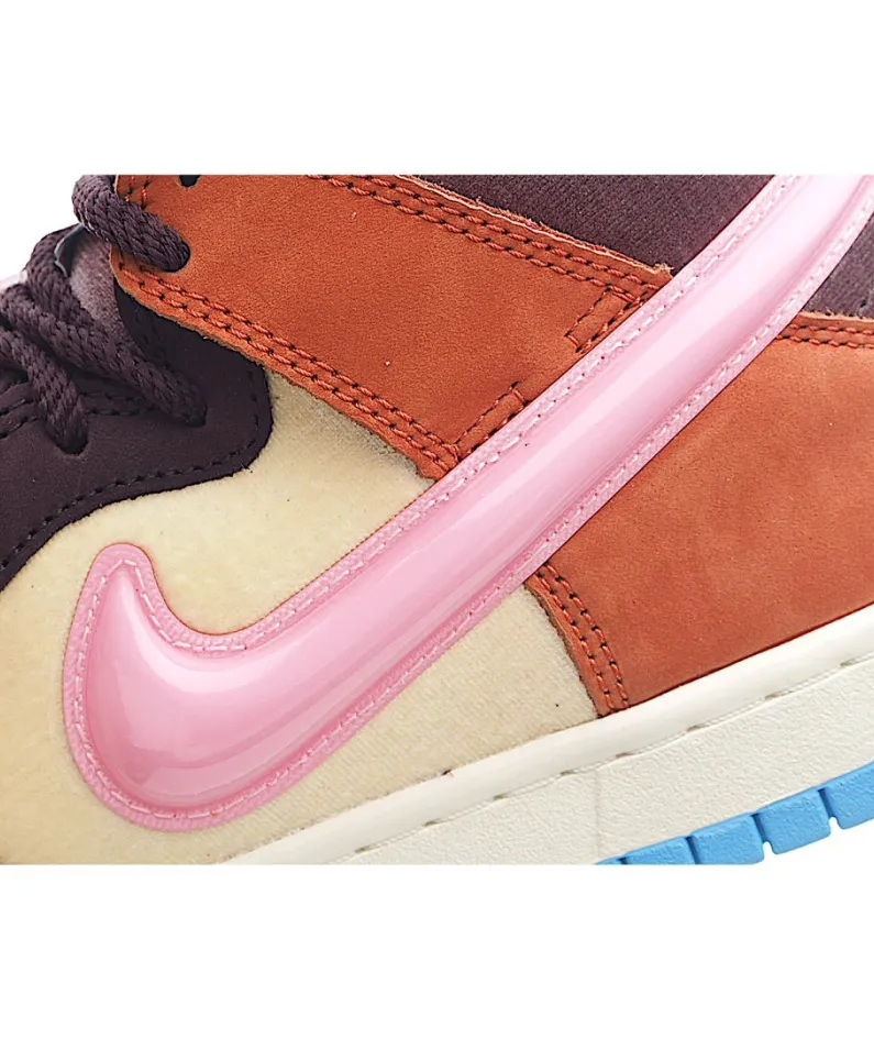 Social Status x Nike SB Dunk Sneakers