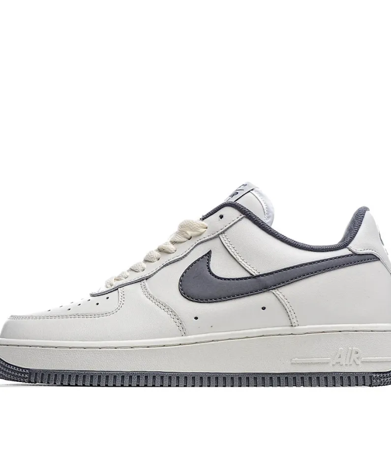 Nike Air Force1 07 Sneakers