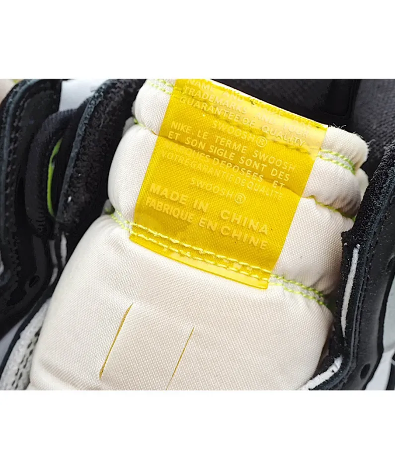 Air Jordan 1 Retro High OG 'Volt Gold'
