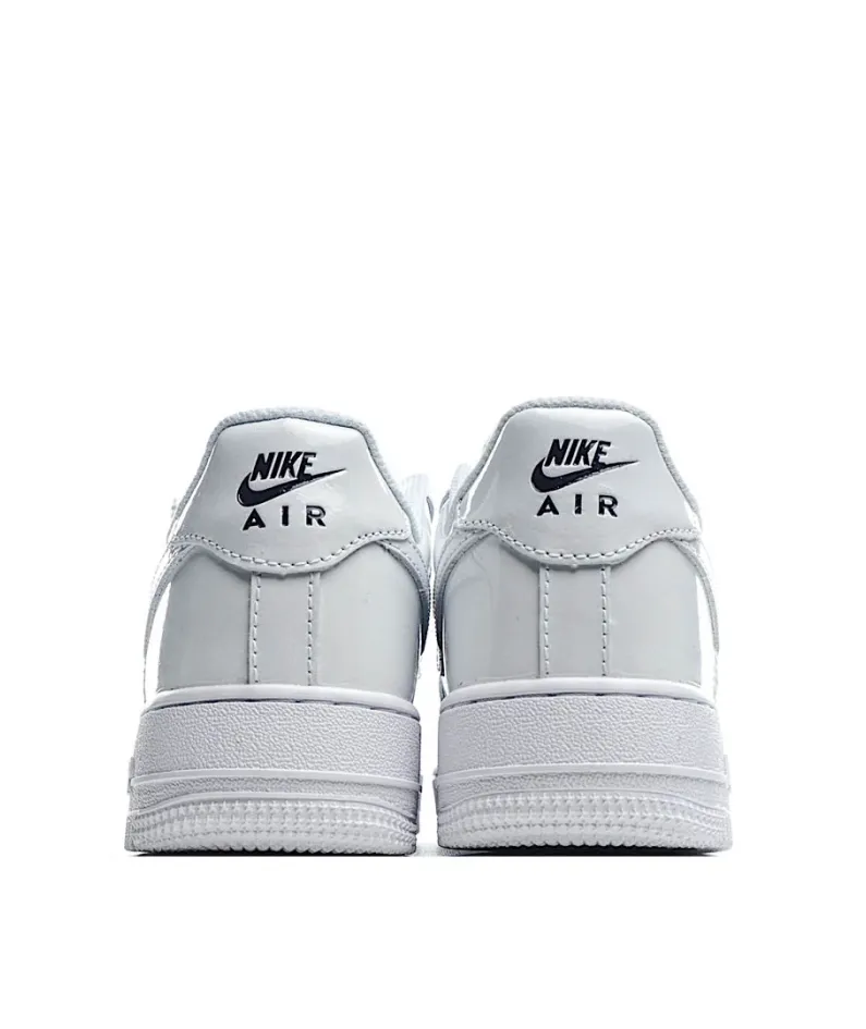 Nike Air Force 1 07 LX  
