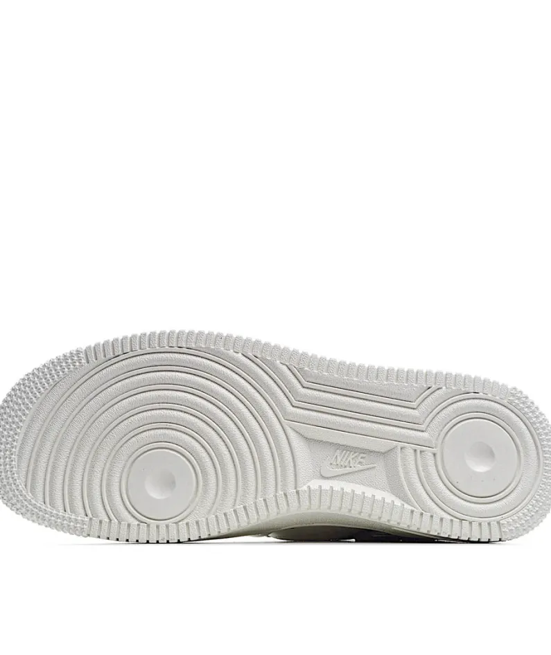 Nike Air Force 1 Low Low Top Sneakers
