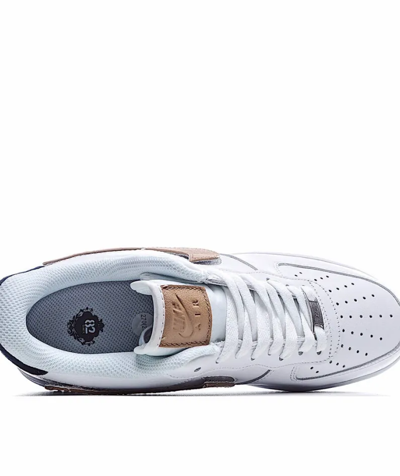Nike Air Force 1 07 LV8 Sneakers