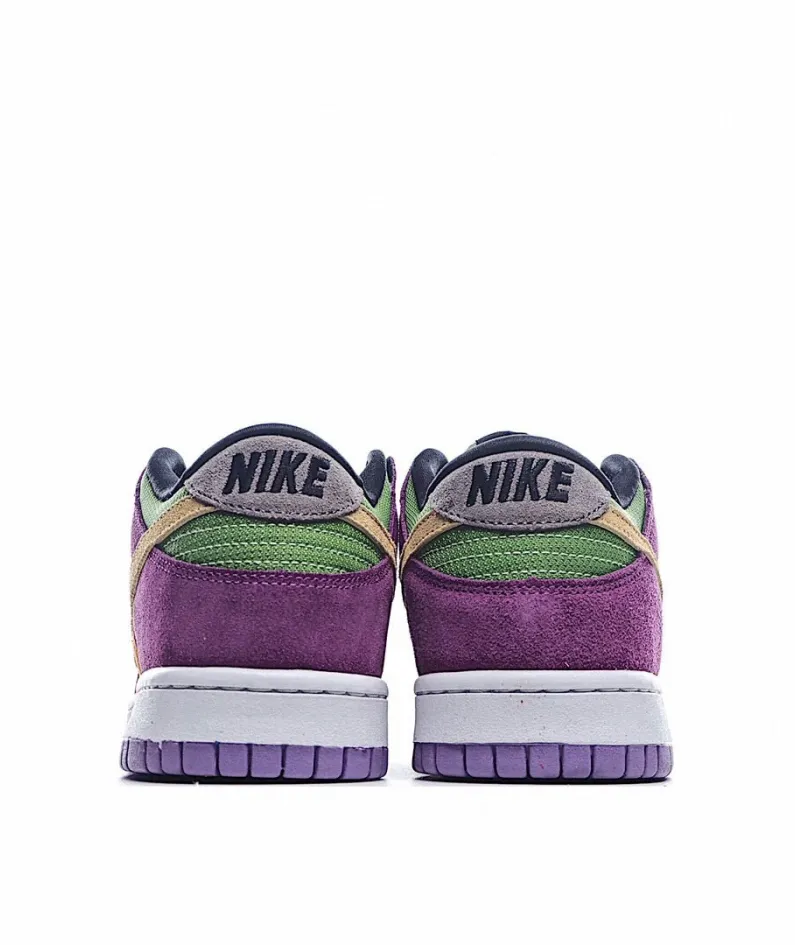 Nike Dunk Low SP "Viotech Low Top Sneakers"