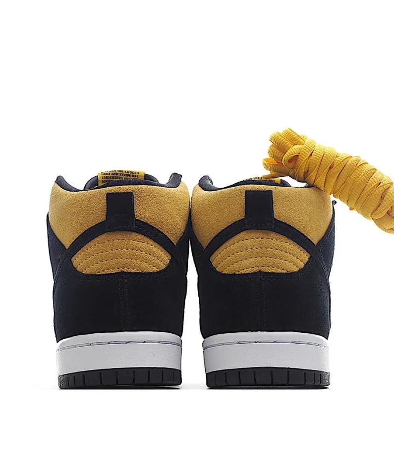 Nike SB Dunk High Reverse Iowa