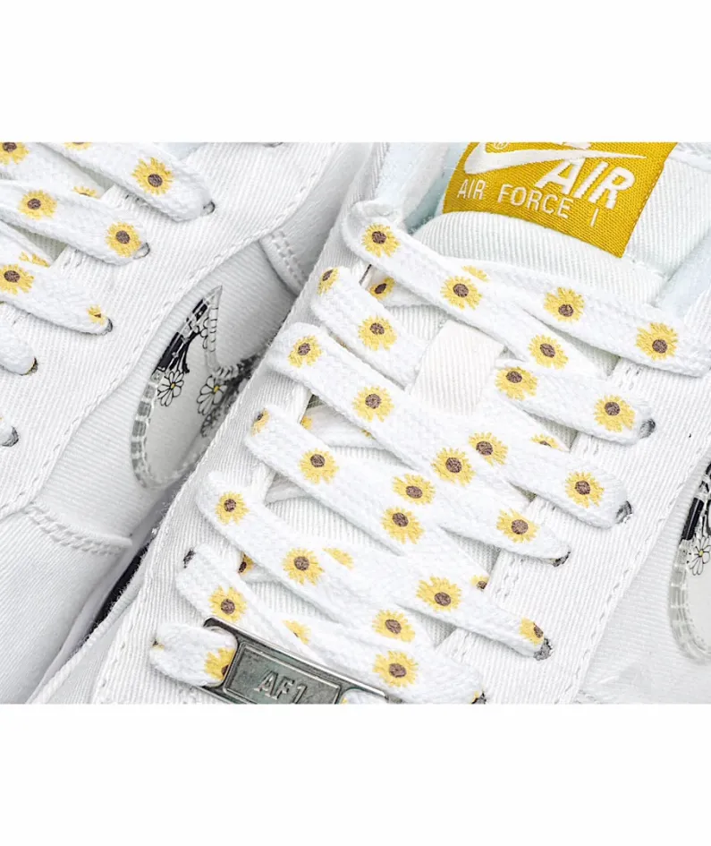 Nike Air Force 1 Low-Top Sneakers