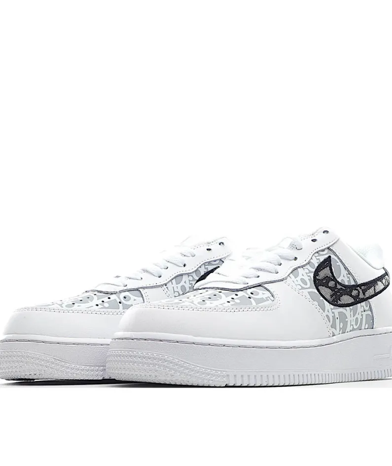 Nike Air Force 1 Low-Top Sneakers