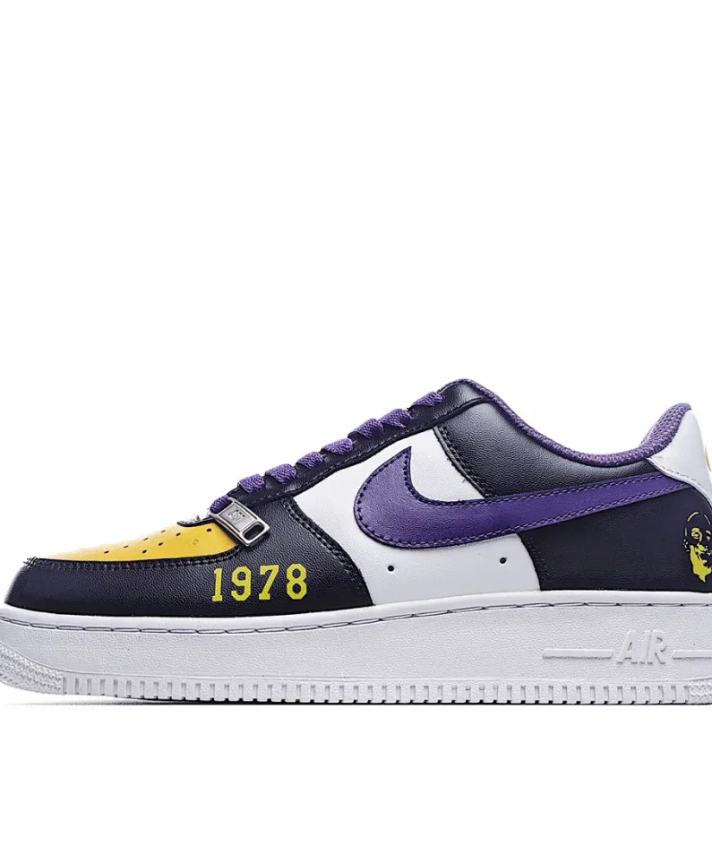 Nike Air Force 1 x Kobe Low-Top Sneakers