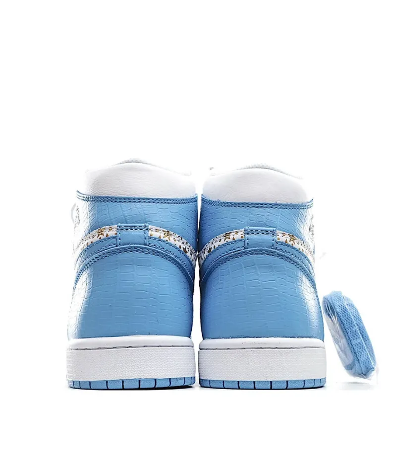 Supreme x AirJordan Retro AJ1 high-top basketball shoes