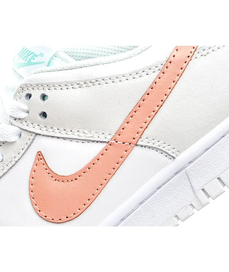 Nike Dunk SB Low Sneakers
