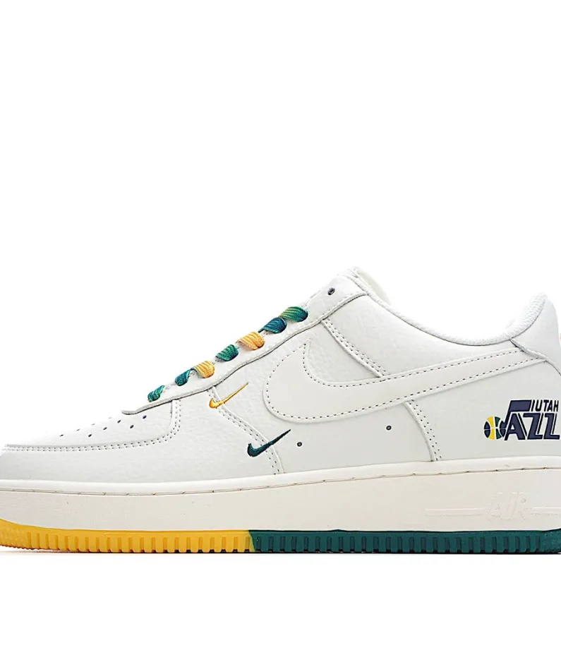 Nike Air Force 1 Low 07" Beige Green Low Sneakers