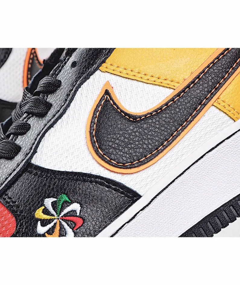 Nike Air Force 1 07 Lv8 Low Top Sneakers