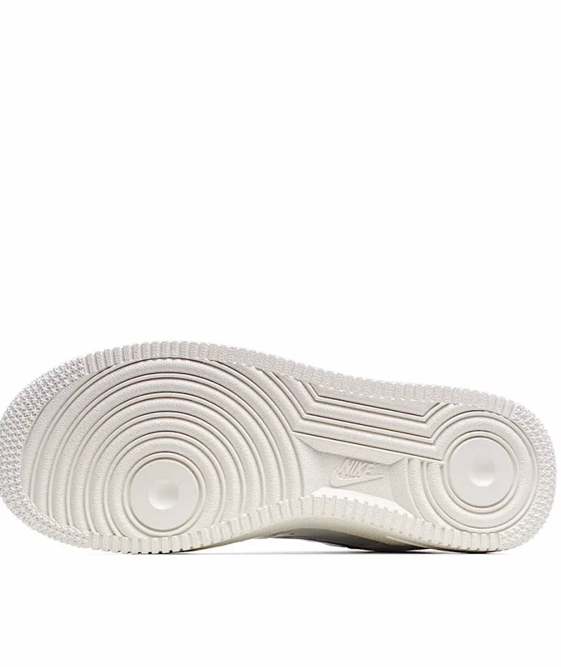 Nike Air Force 1 Low-Top Sneakers