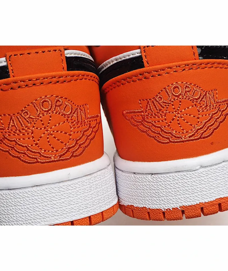 Air Jordan 1 Low GS 'Shattered Backboard'