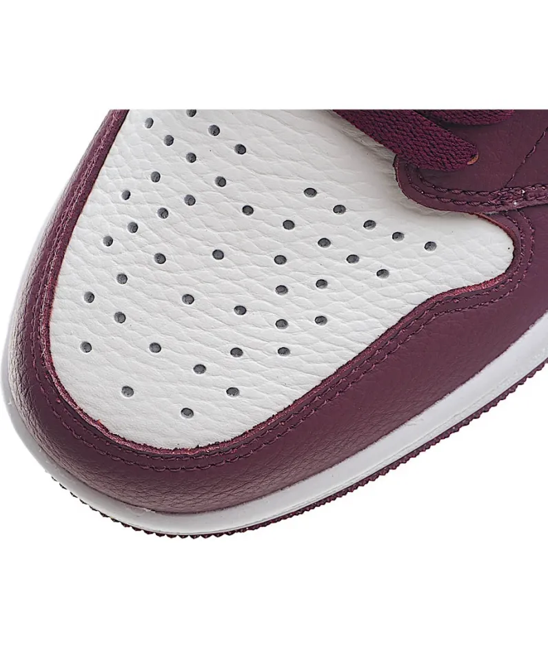 Air Jordan 1 Retro High OG 'Bordeaux'