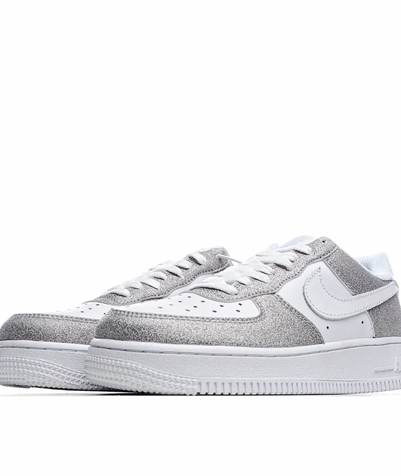Nike Air Force 1 Low-Top Sneakers