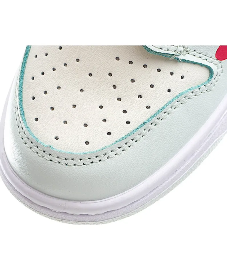 Nike Dunk SB Low Light Pink Mint Green