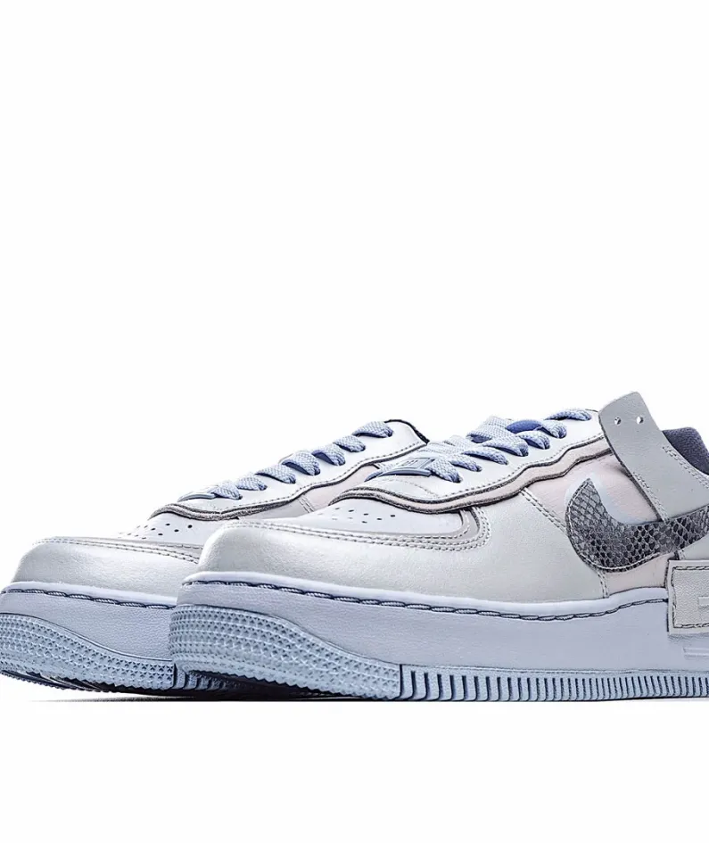 Nike WMNS Air Force 1 Shadow Low-Top Sneakers