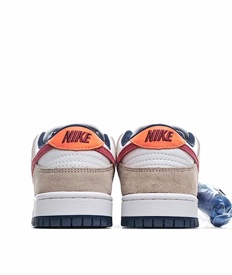 Nike SB Dunk Low Pro Low Top Sneakers