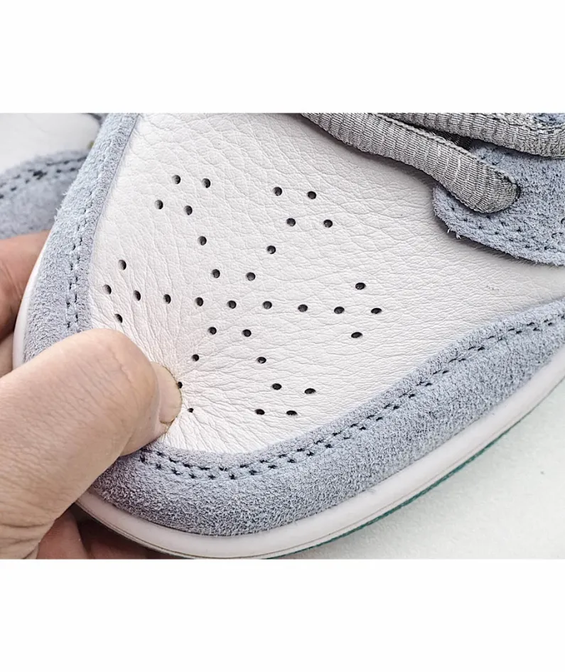 Sean Cliver x Nike SB Dunk Low Pro Q