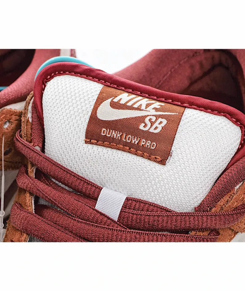 Nike SB Dunk Low Russet Cedar Brown Red Hook