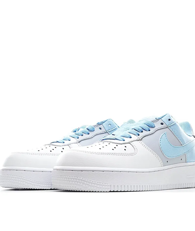 Nike Air Force 1 Low-Top Sneakers