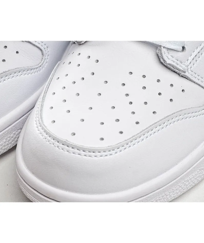 Nike Dunk SB Low white