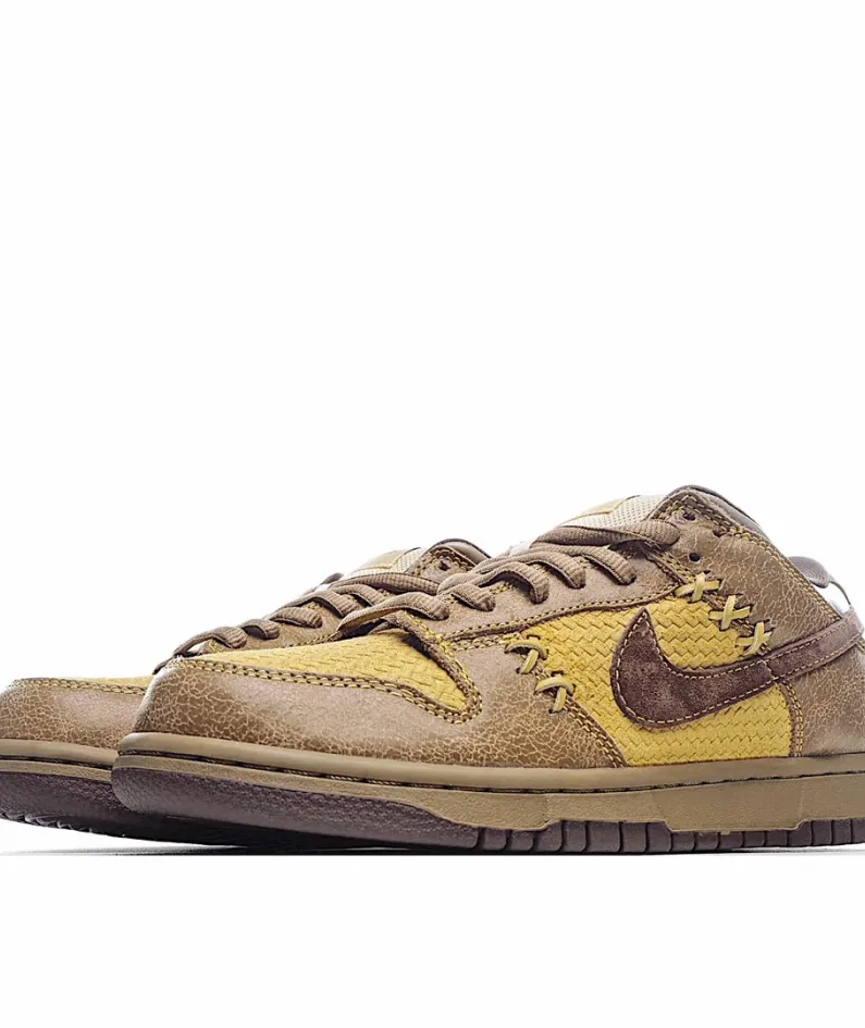 Nike SB Dunk Low  