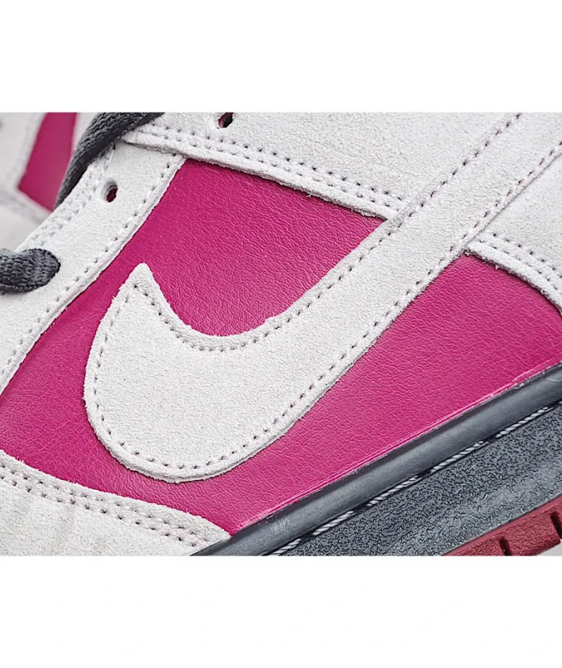 Nike SB Dunk Low