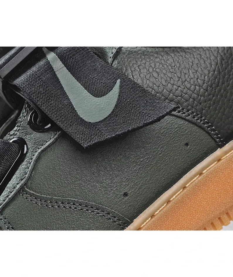 Nike AIR FORCE 1 UTILITY QS Low Top