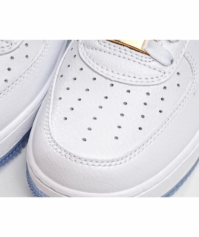 Nike Kith x Nike Air Force 1 Low "NYC" Low Top Sneakers