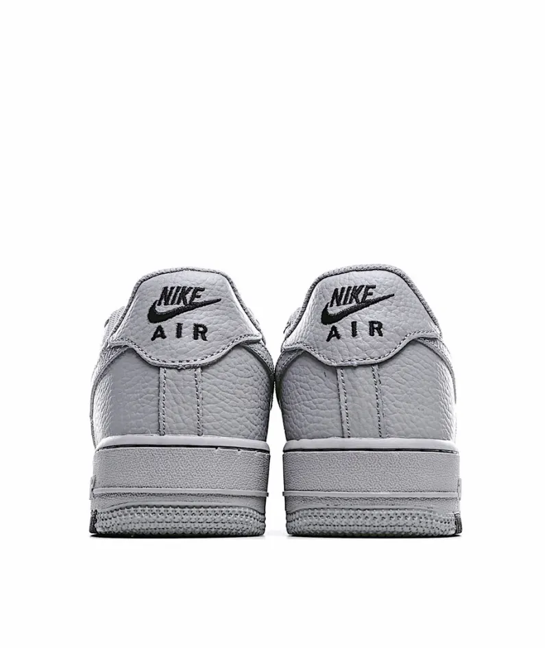 Nike Air Force 1 07 Low Low Top Sneakers