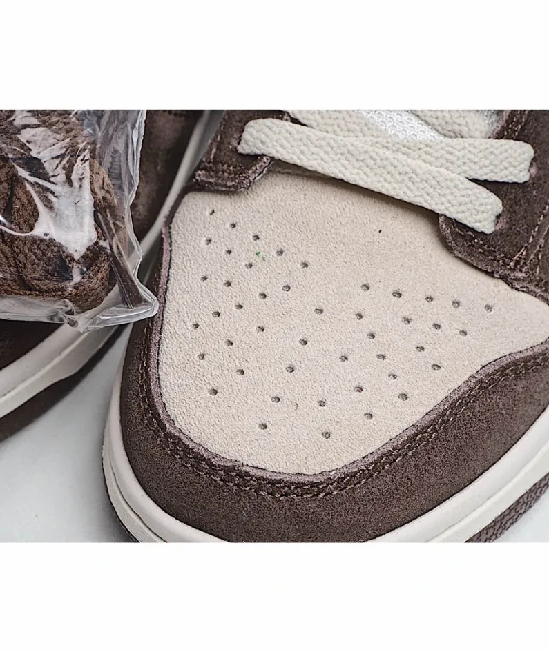 Nike SB Dunk Low Pro Sneakers