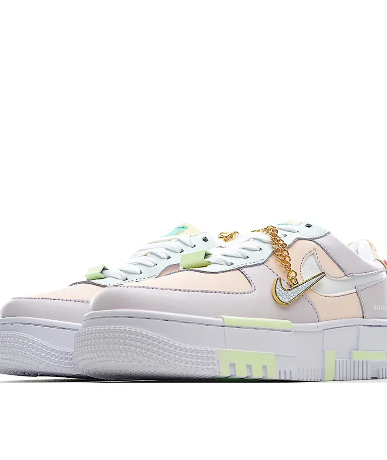 Nike Air Force 1 LV8 Pixel  