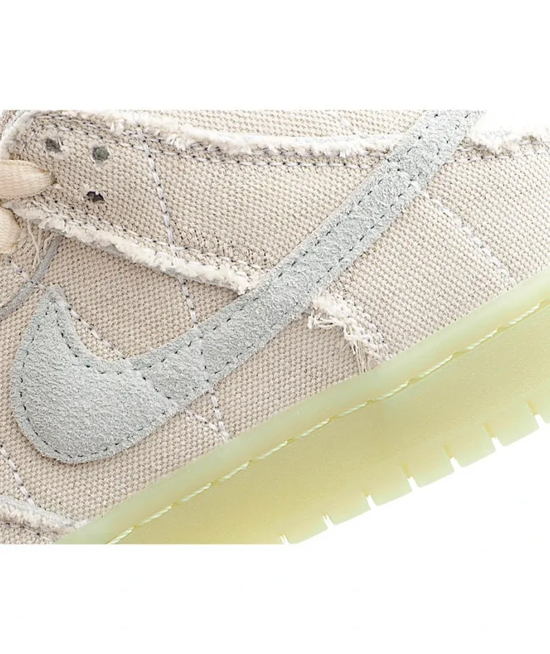 Nike SB Dunk Low Mummy Sneakers
