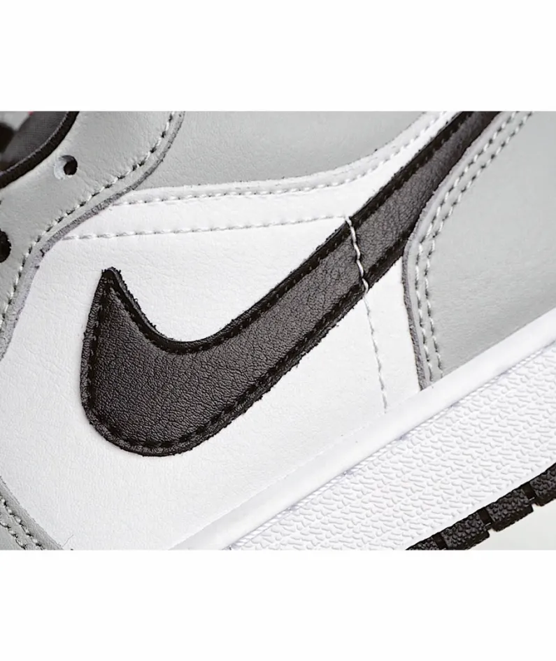 Air Jordan 1 Low GS 'Light Smoke Grey'